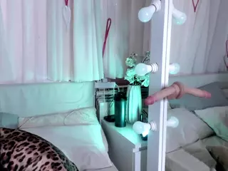 Riverlyyy's Live Sex Cam Show
