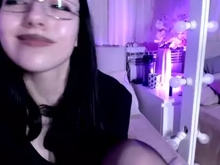 Riverlyyy's Live Sex Cam Show