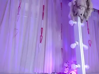 Riverlyyy's Live Sex Cam Show