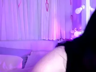 Riverlyyy's Live Sex Cam Show