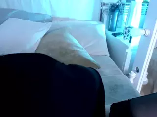 Riverlyyy's Live Sex Cam Show