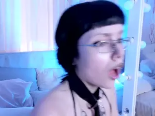 Riverlyyy's Live Sex Cam Show