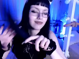 Riverlyyy's Live Sex Cam Show