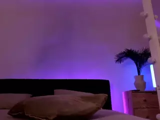 Riverlyyy's Live Sex Cam Show