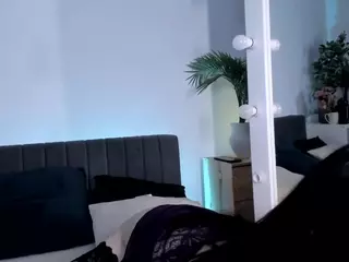 Riverlyyy's Live Sex Cam Show