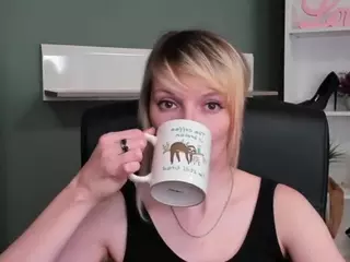 tastyBlair's Live Sex Cam Show
