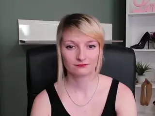 tastyBlair's Live Sex Cam Show