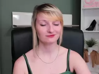 tastyBlair's Live Sex Cam Show