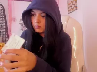 Vicky-Thompons's Live Sex Cam Show