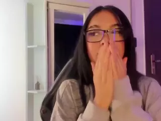 Vicky-Thompons's Live Sex Cam Show