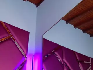 AdelNesbitt's Live Sex Cam Show