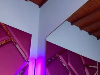 AdelNesbitt's Live Sex Cam Show