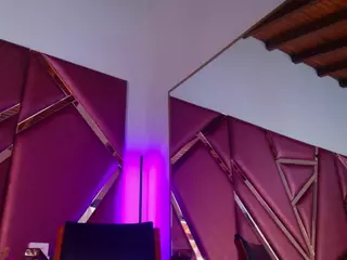 AdelNesbitt's Live Sex Cam Show