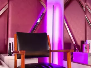 AdelNesbitt's Live Sex Cam Show