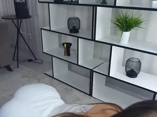 FeliceBellas's Live Sex Cam Show