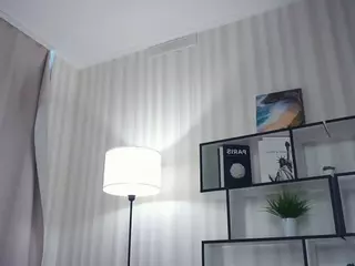 FeliceBellas's Live Sex Cam Show