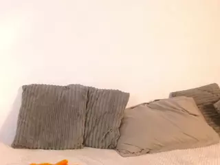 Caro-beach-DH's Live Sex Cam Show