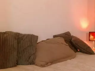 Caro-beach-DH's Live Sex Cam Show