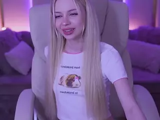 EviStar's Live Sex Cam Show