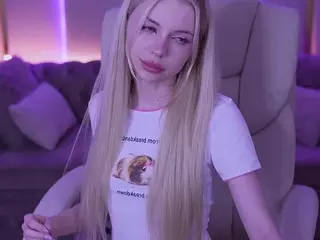 EviStar's Live Sex Cam Show