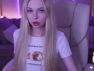 EviStar's Live Sex Cam Show
