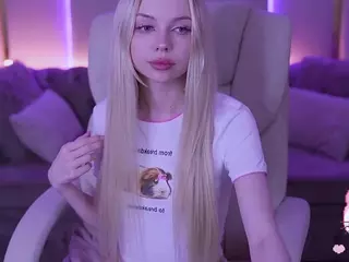 EviStar's Live Sex Cam Show