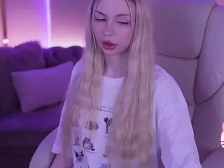 EviStar's Live Sex Cam Show