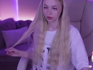 EviStar's Live Sex Cam Show