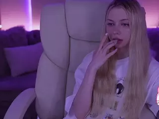 EviStar's Live Sex Cam Show