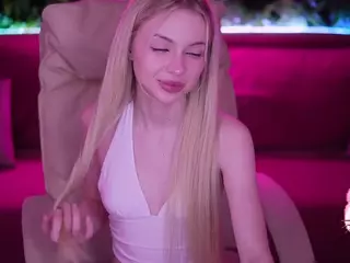 EviStar's Live Sex Cam Show