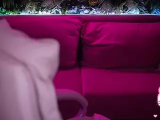 EviStar's Live Sex Cam Show