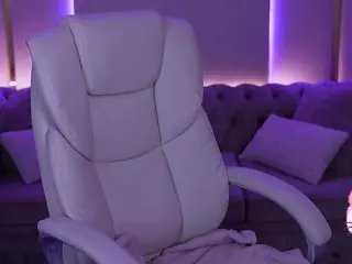 EviStar's Live Sex Cam Show
