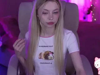 EviStar's Live Sex Cam Show