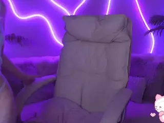 EviStar's Live Sex Cam Show