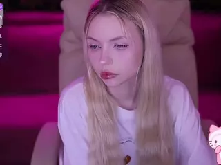 EviStar's Live Sex Cam Show