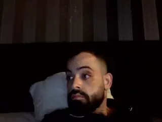 gucciyoshy's Live Sex Cam Show