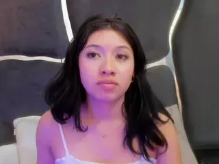 LaurynAndNarem's Live Sex Cam Show