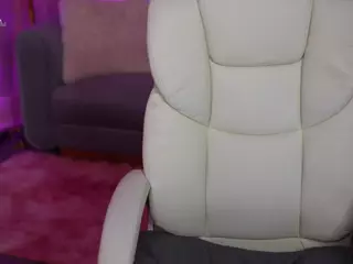 SilverrMoon's Live Sex Cam Show