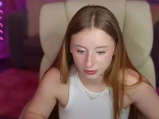 SilverrMoon's Live Sex Cam Show