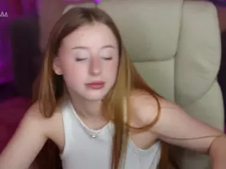 SilverrMoon's Live Sex Cam Show