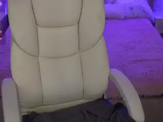 SilverrMoon's Live Sex Cam Show