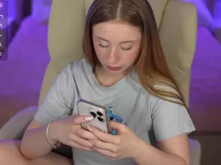 SilverrMoon's Live Sex Cam Show