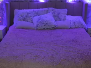 SilverrMoon's Live Sex Cam Show