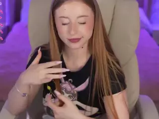 SilverrMoon's Live Sex Cam Show