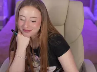 SilverrMoon's Live Sex Cam Show