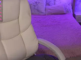 SilverrMoon's Live Sex Cam Show