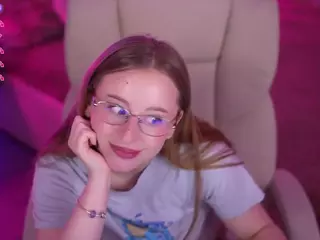 SilverrMoon's Live Sex Cam Show
