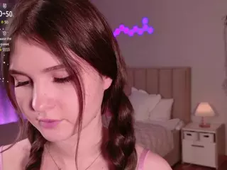 EvaBunnyrot's Live Sex Cam Show