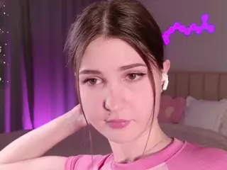 EvaBunnyrot's Live Sex Cam Show