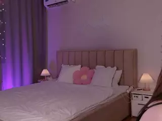 EvaBunnyrot's Live Sex Cam Show